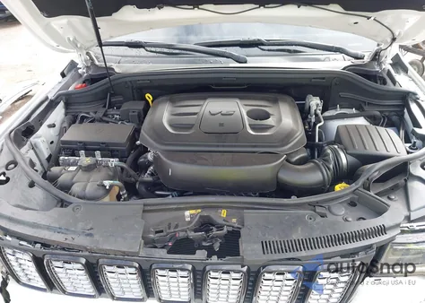 2021 Jeep Grand Cherokee Laredo X 4X4 из США, поврежденный, VIN 1C4RJFAG3MC676434